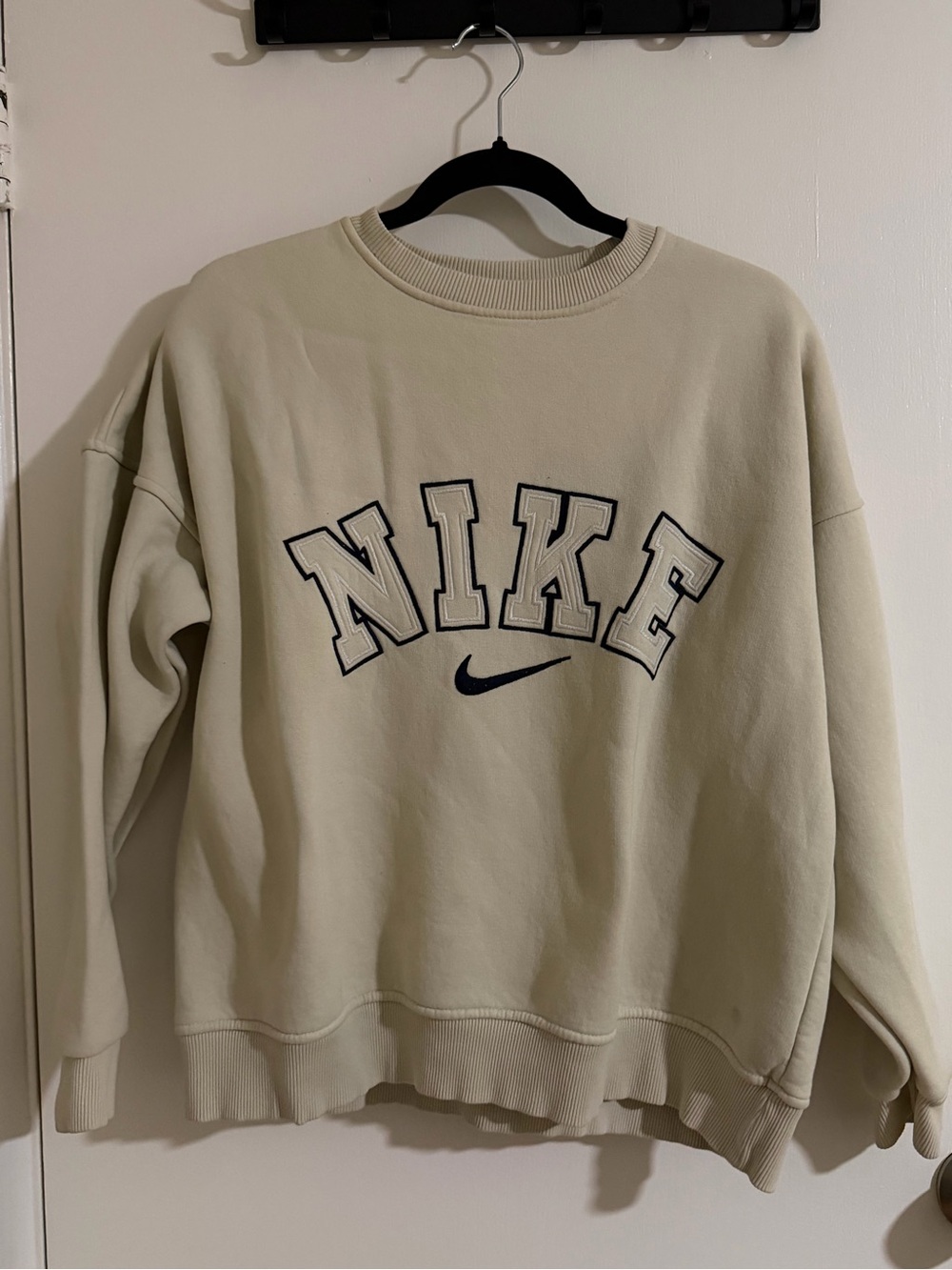 Nike Men’s Cream Crewneck with Navy Logo